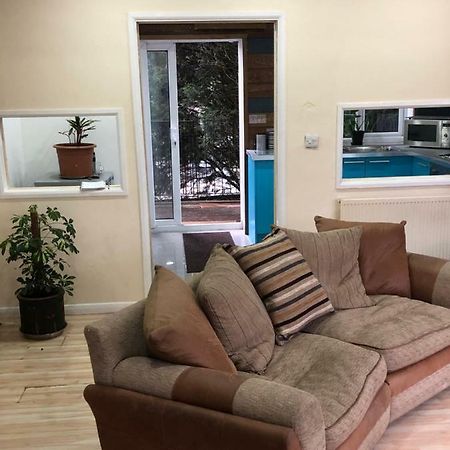 Treetops Flat2 Hall Green B28 Birmingham Eksteriør billede