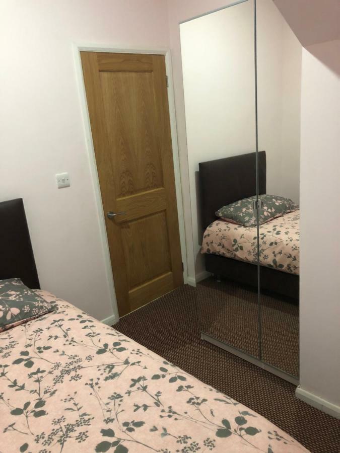 Treetops Flat2 Hall Green B28 Birmingham Eksteriør billede