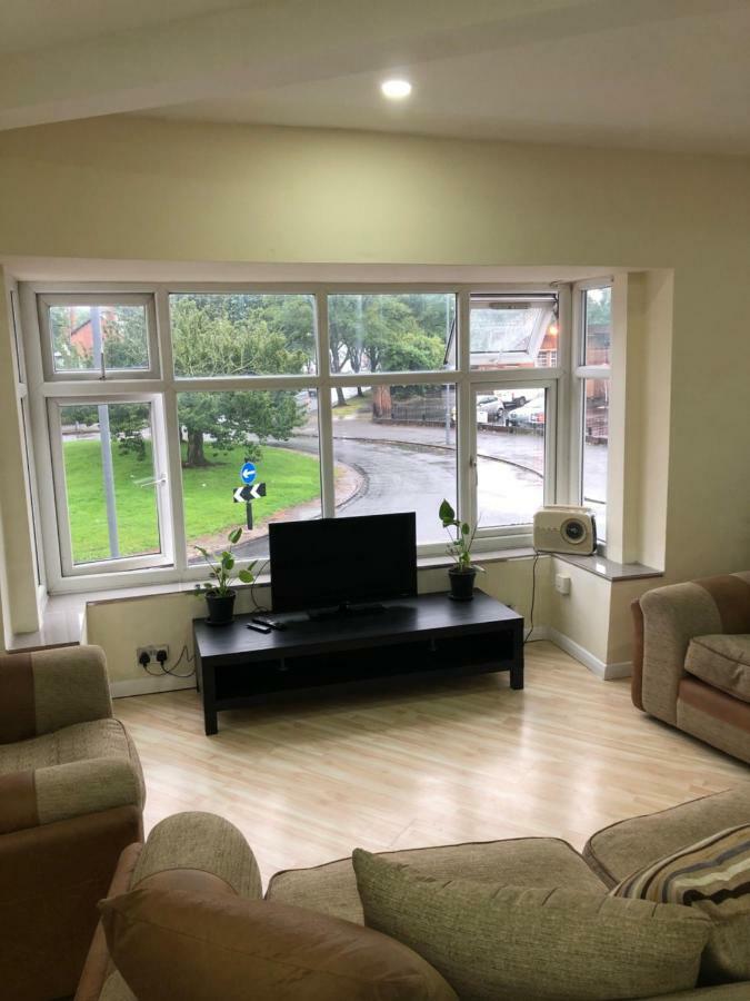 Treetops Flat2 Hall Green B28 Birmingham Eksteriør billede